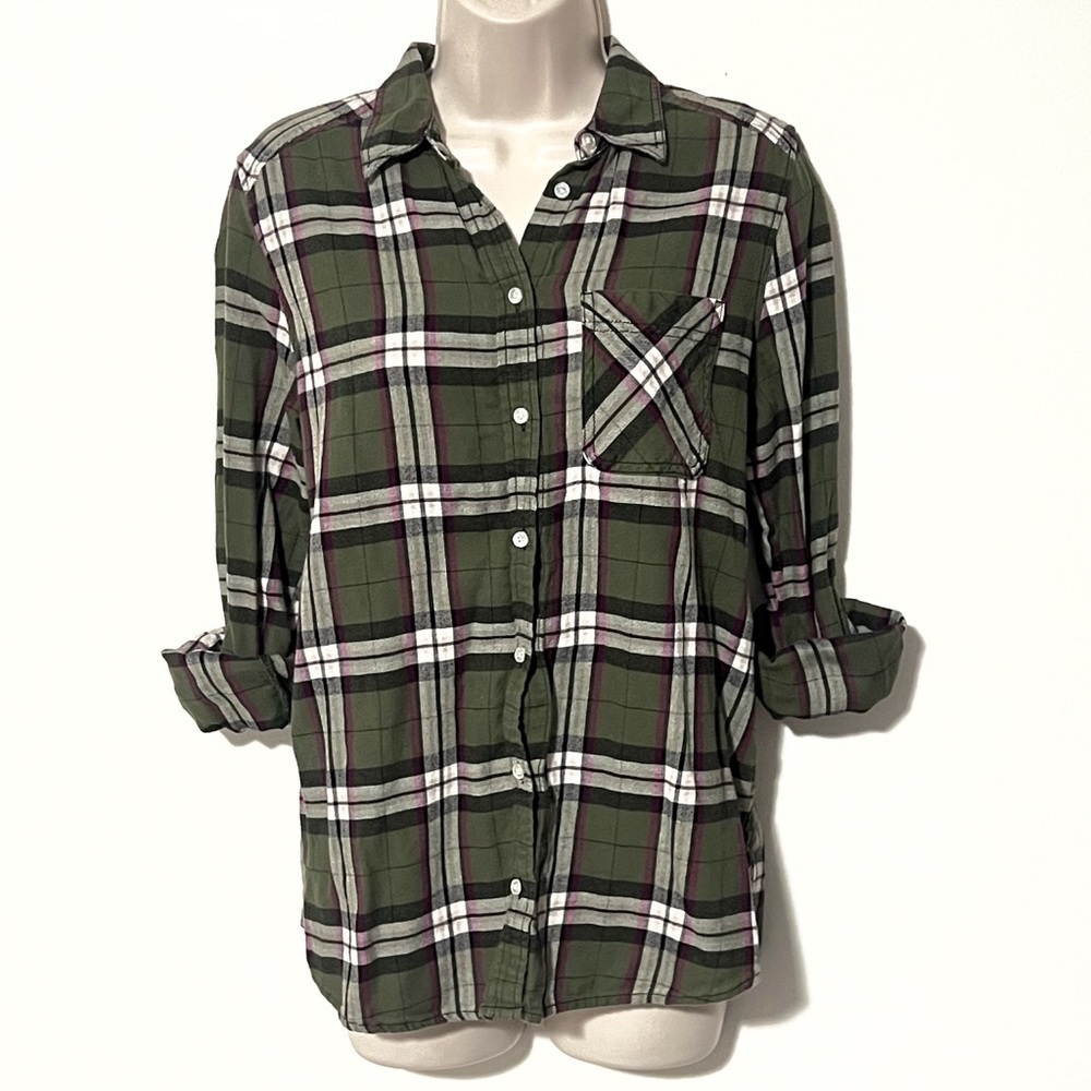 Express Boyfriend plaid flannel button down long sleeve shirt green white